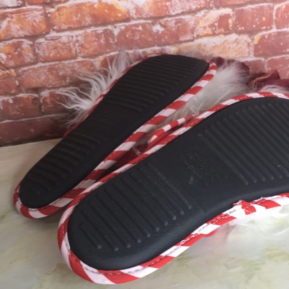 Dearfoams Festive Red and White Striped Ugly Christmas Slippers - Picture 8 of 9